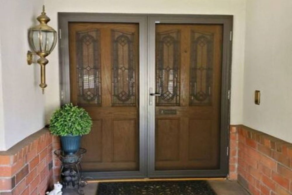 Why More Homeowners Are Replacing Traditional Screen Doors With Security Screen Doors