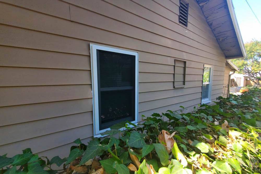 When Security Window Screens Make Sense for Vulnerable Windows